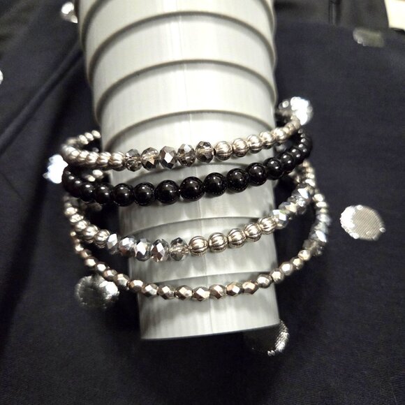 Elle Black and Silver Polka Dot Dress Size 4 - with bracelet - Picture 7 of 7